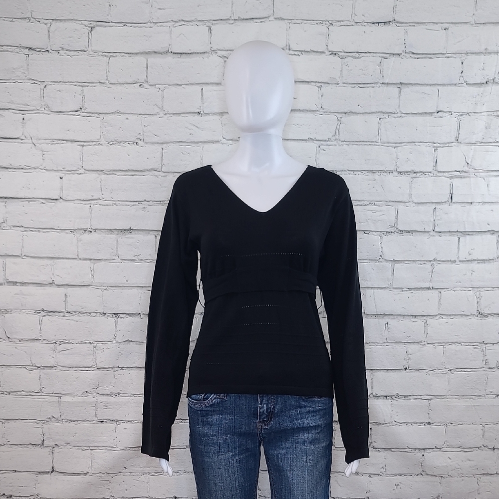 Xhilaration Acrylic Knit Empire Tie Waist V-Neck Long Sleeve Tunic Sweater Black